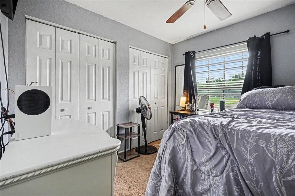 For Sale: $286,000 (3 beds, 2 baths, 1337 Square Feet)