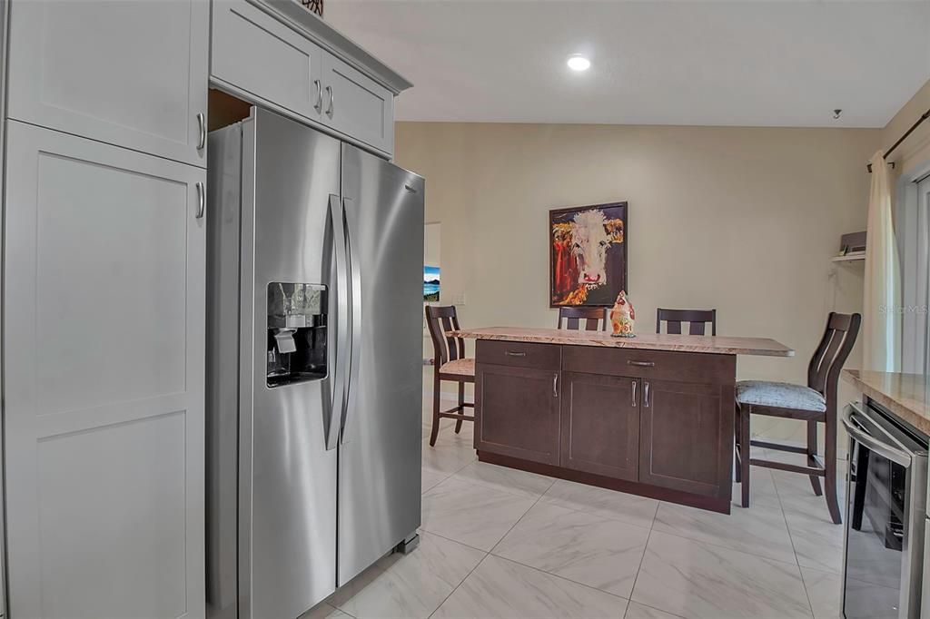 For Sale: $399,900 (3 beds, 2 baths, 1885 Square Feet)