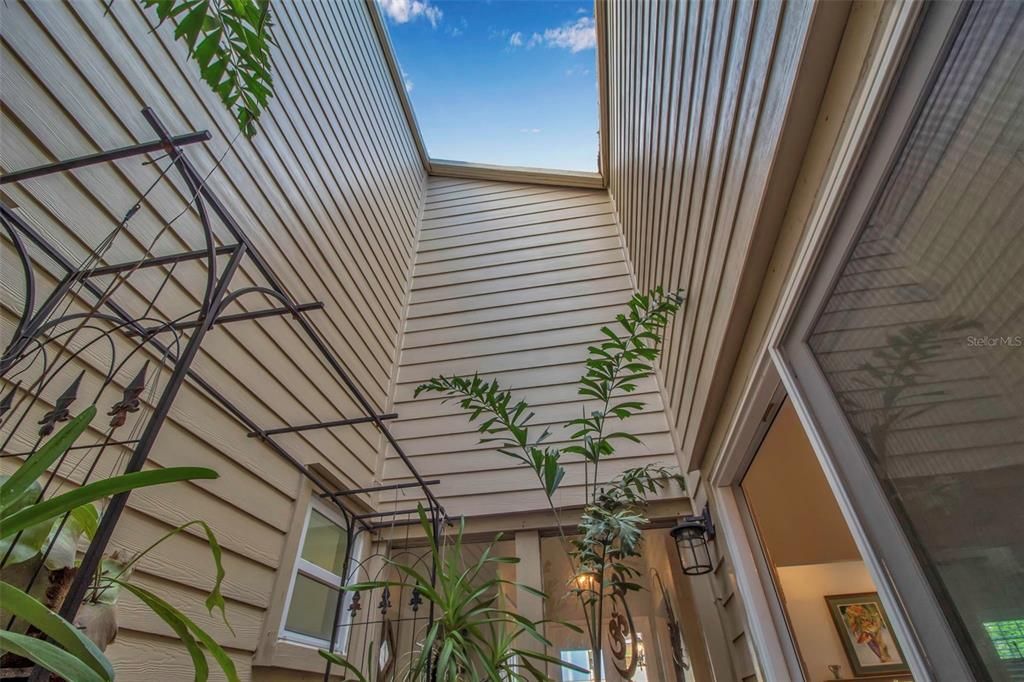 For Sale: $399,900 (3 beds, 2 baths, 1885 Square Feet)