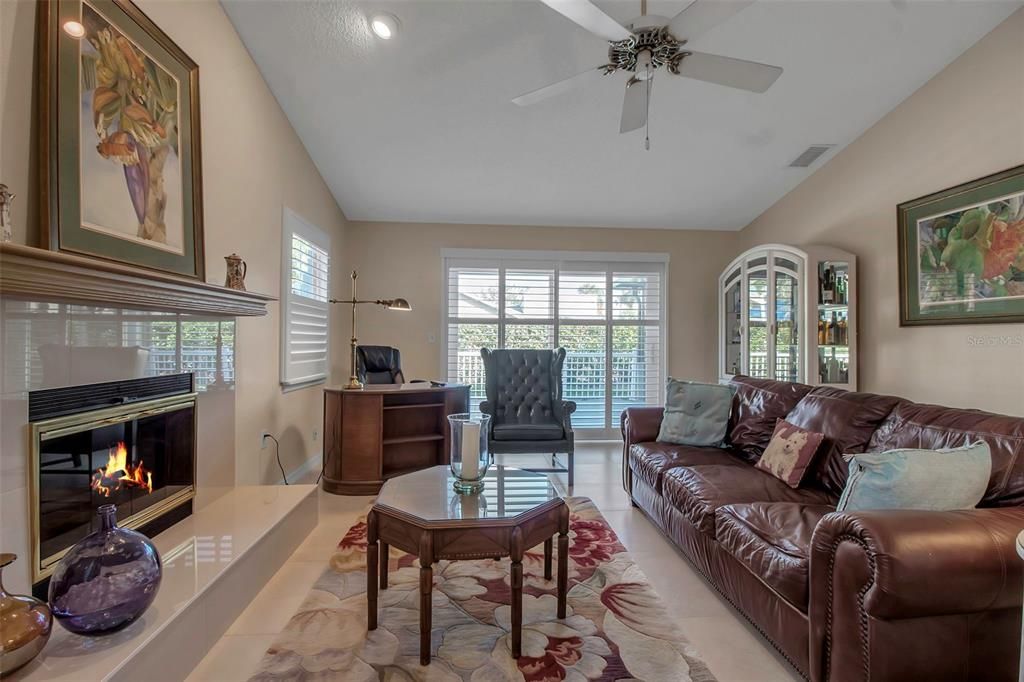 For Sale: $399,900 (3 beds, 2 baths, 1885 Square Feet)