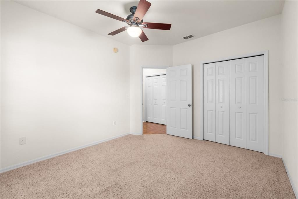 Activo con contrato: $258,000 (3 camas, 2 baños, 1343 Pies cuadrados)