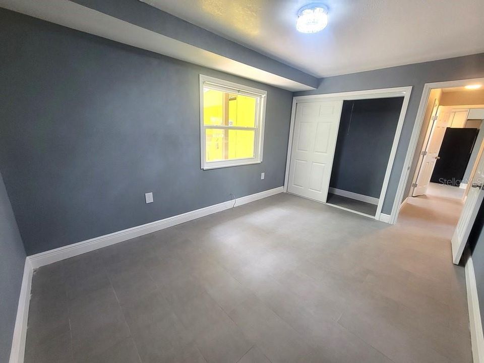 For Rent: $2,100 (2 beds, 1 baths, 864 Square Feet)