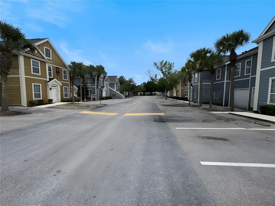For Sale: $225,000 (2 beds, 2 baths, 1316 Square Feet)