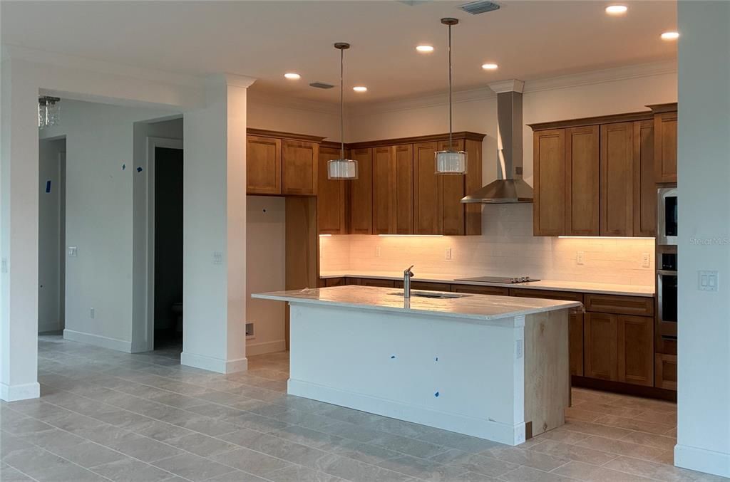 For Sale: $1,150,000 (3 beds, 2 baths, 2301 Square Feet)