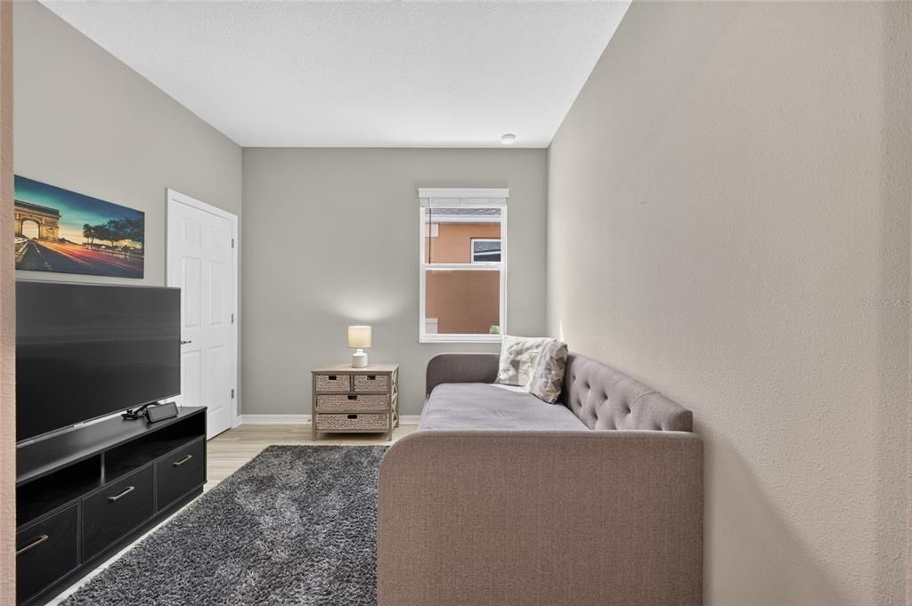 For Sale: $249,900 (2 beds, 2 baths, 1469 Square Feet)