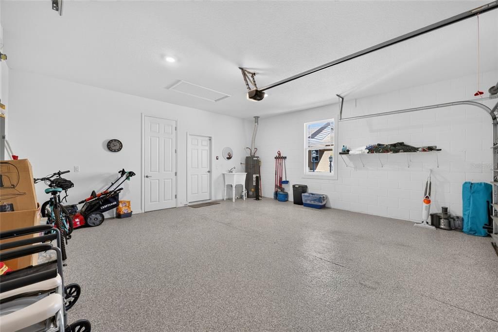 For Sale: $249,900 (2 beds, 2 baths, 1469 Square Feet)
