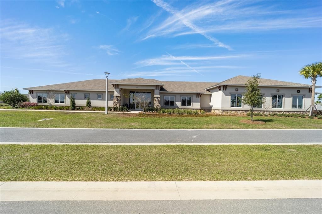 For Sale: $249,900 (2 beds, 2 baths, 1469 Square Feet)