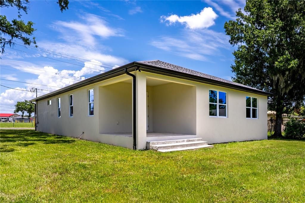На продажу: $450,000 (3 спален, 2 ванн, 1813 Квадратных фут)