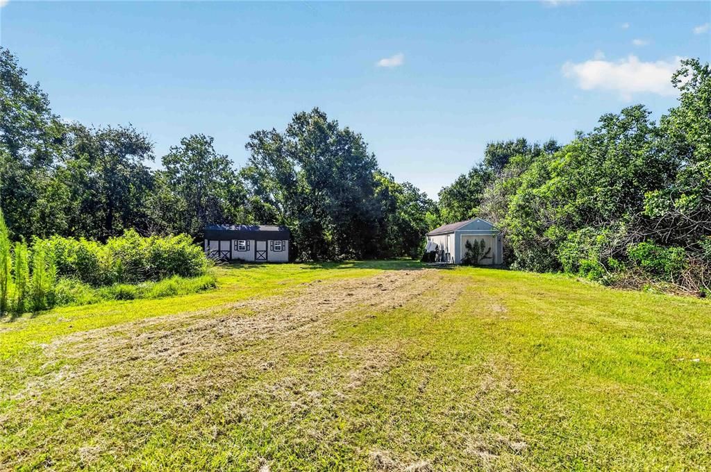 For Sale: $450,000 (3 beds, 1 baths, 2700 Square Feet)