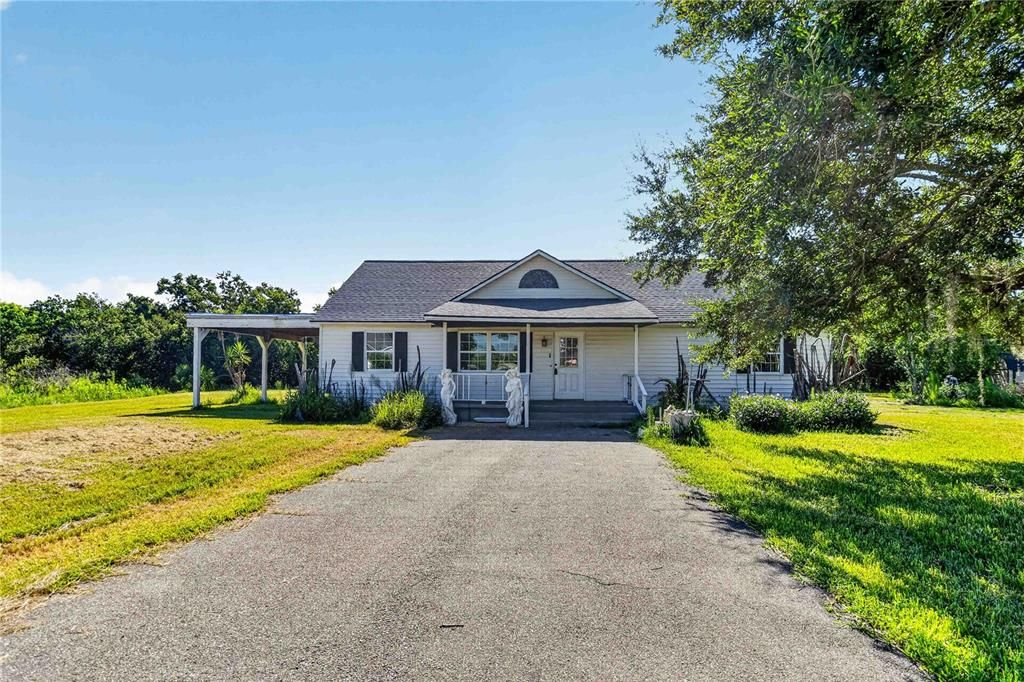 For Sale: $450,000 (3 beds, 1 baths, 2700 Square Feet)