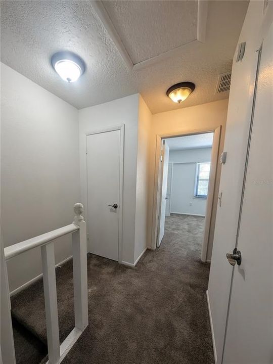 For Sale: $199,900 (2 beds, 1 baths, 1015 Square Feet)