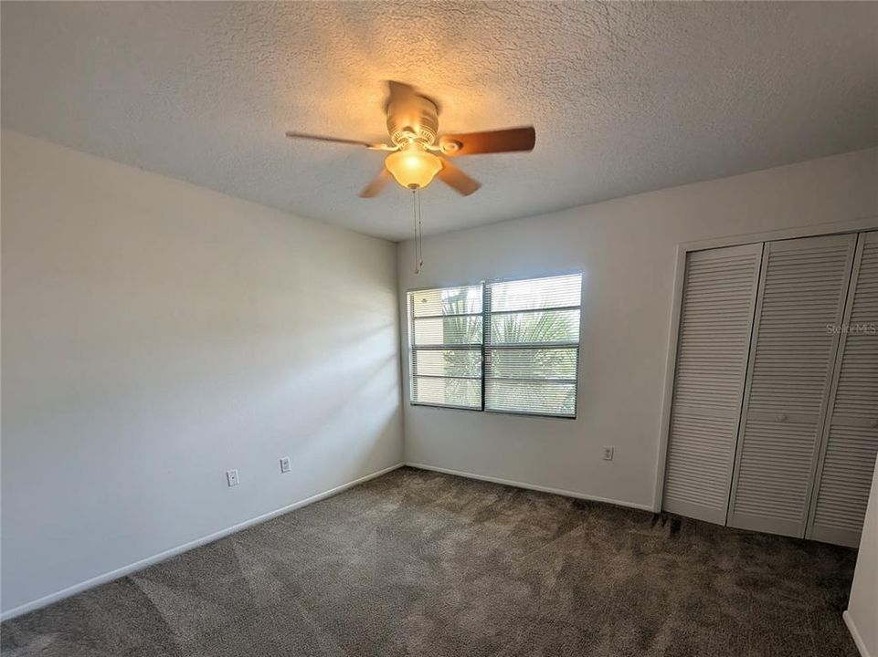For Sale: $199,900 (2 beds, 1 baths, 1015 Square Feet)