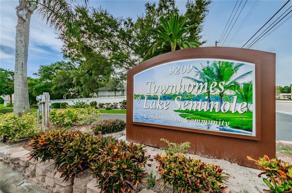 For Sale: $199,900 (2 beds, 1 baths, 1015 Square Feet)