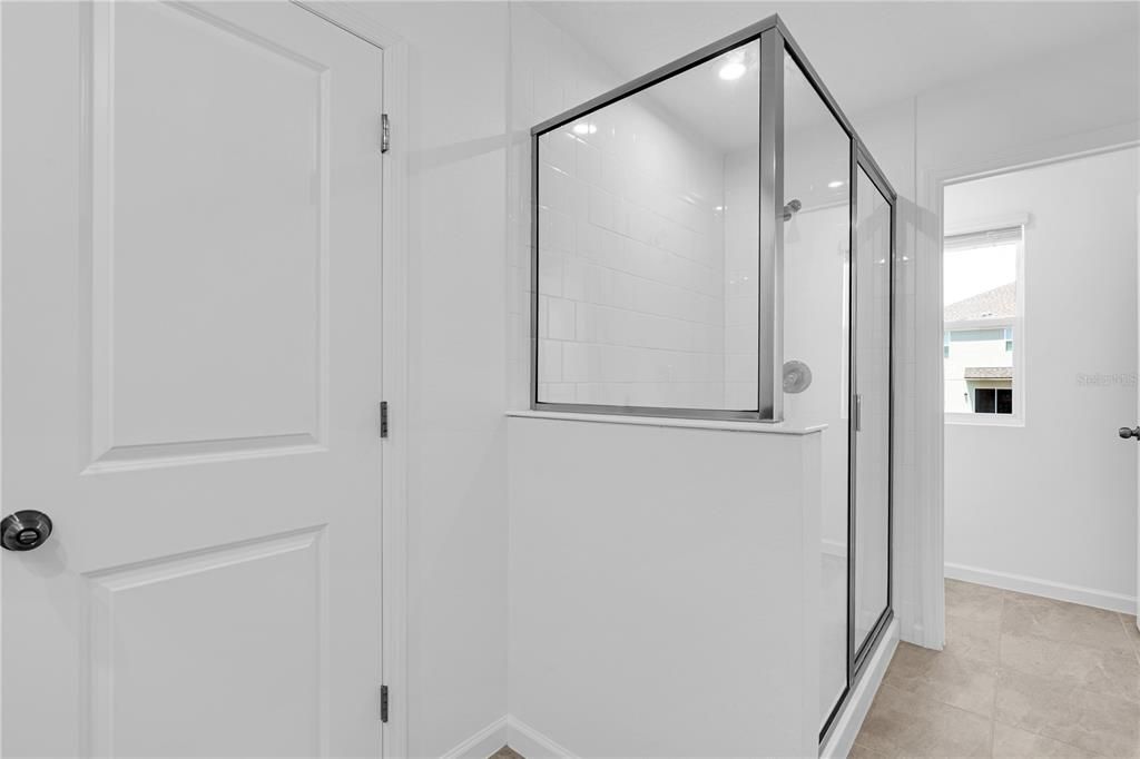For Rent: $2,300 (3 beds, 2 baths, 1654 Square Feet)