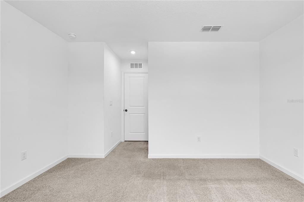 For Rent: $2,300 (3 beds, 2 baths, 1654 Square Feet)