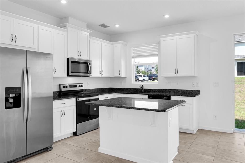 For Rent: $2,300 (3 beds, 2 baths, 1654 Square Feet)