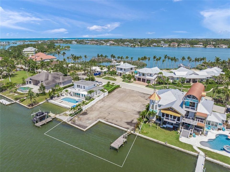 For Sale: $1,650,000 (0.23 acres)