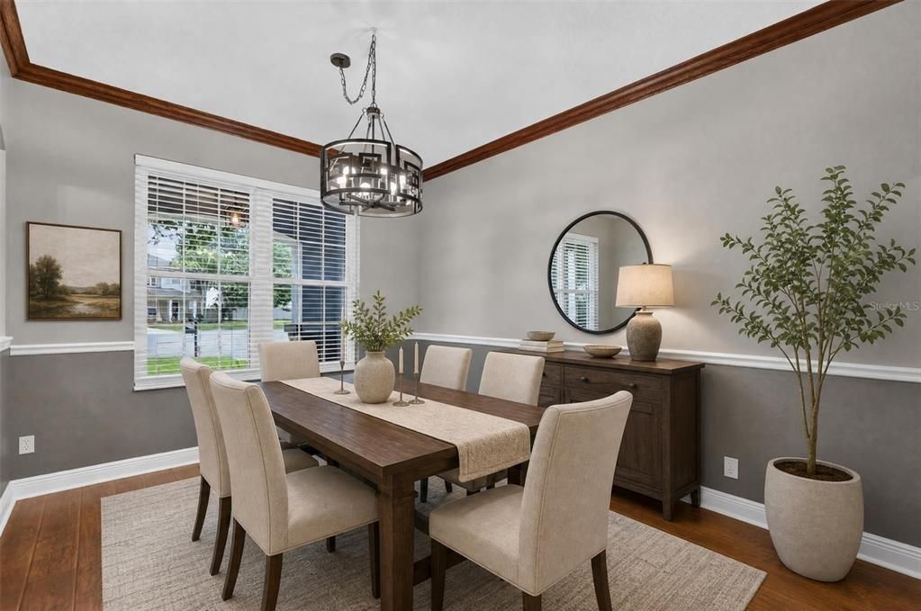 For Sale: $599,900 (5 beds, 3 baths, 3320 Square Feet)