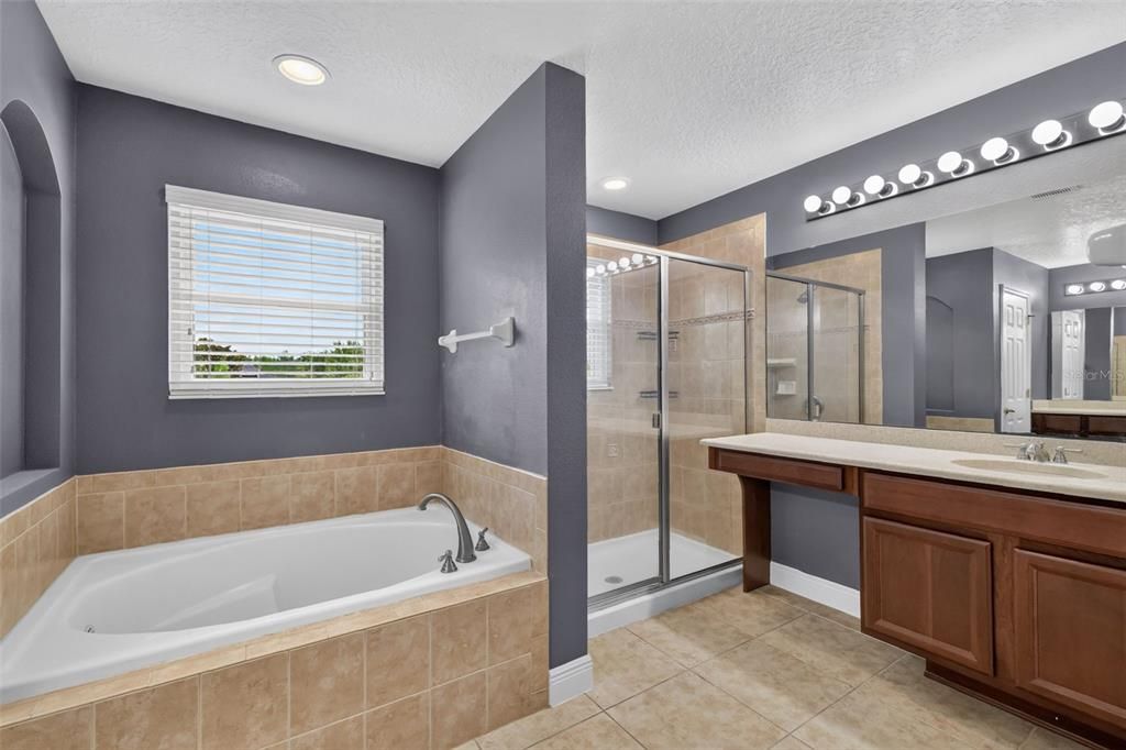 For Sale: $599,900 (5 beds, 3 baths, 3320 Square Feet)