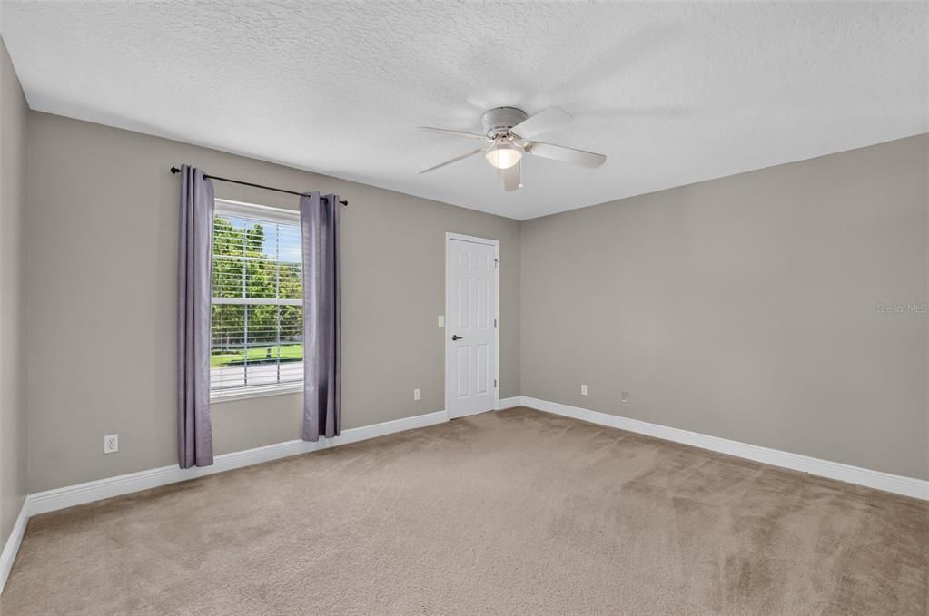 For Sale: $599,900 (5 beds, 3 baths, 3320 Square Feet)