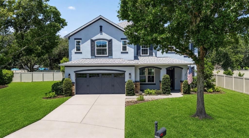 For Sale: $599,900 (5 beds, 3 baths, 3320 Square Feet)