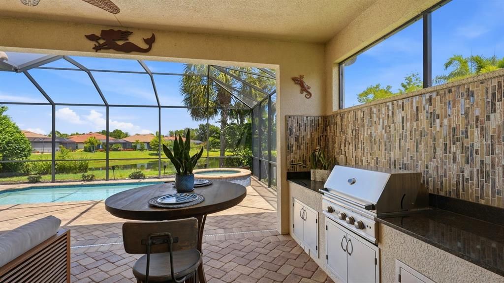 Activo con contrato: $875,000 (3 camas, 2 baños, 2228 Pies cuadrados)