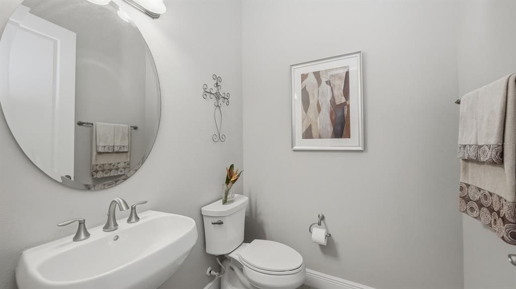 Activo con contrato: $875,000 (3 camas, 2 baños, 2228 Pies cuadrados)