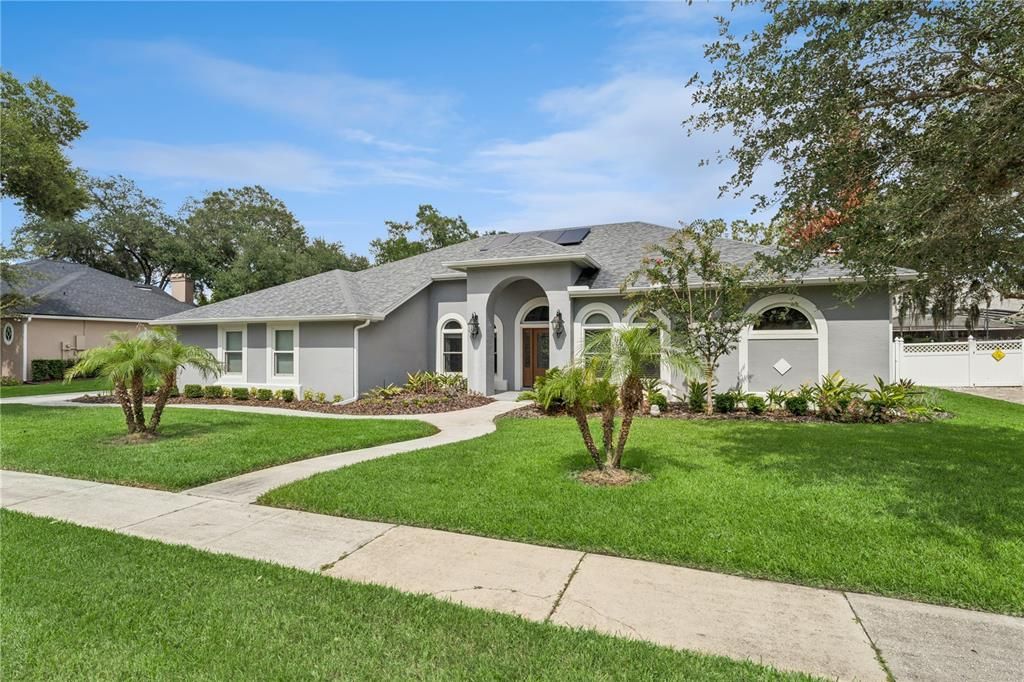 En Venta: $725,000 (4 camas, 3 baños, 2531 Pies cuadrados)