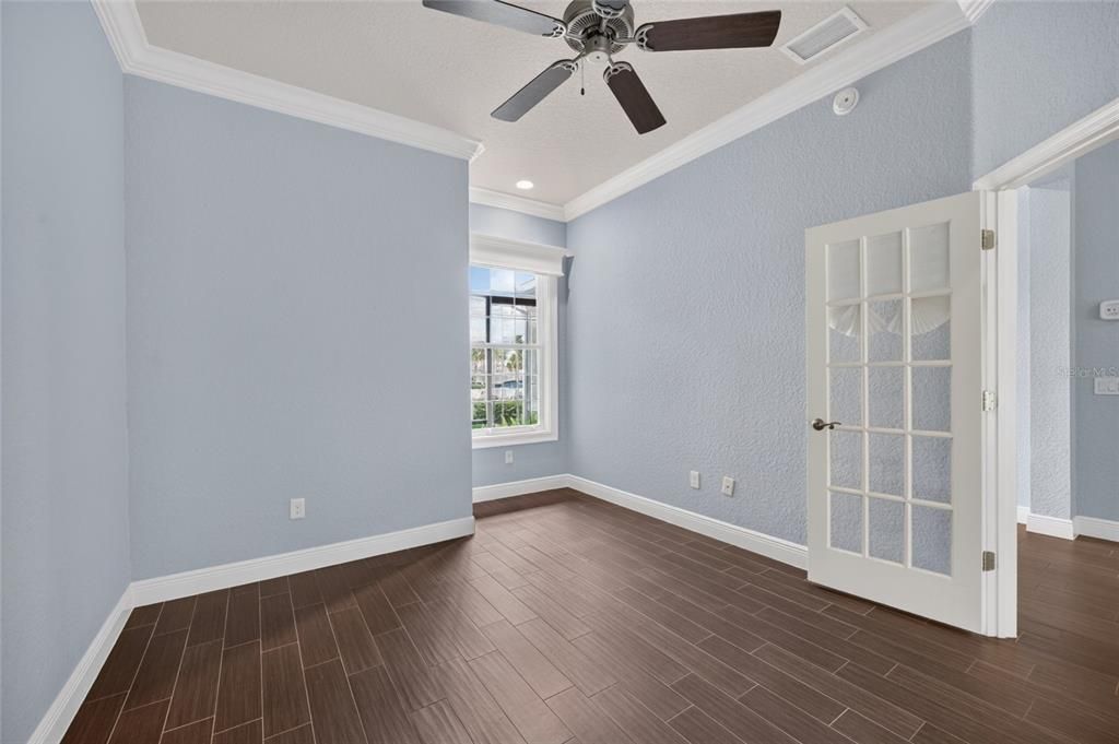 En Venta: $449,000 (3 camas, 2 baños, 2326 Pies cuadrados)