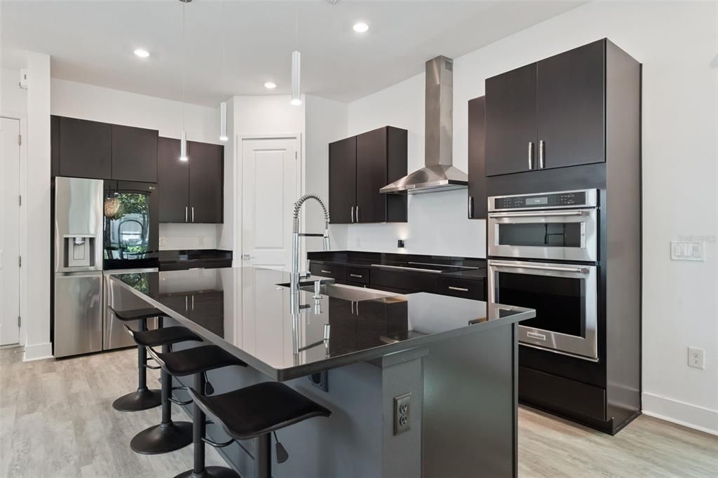 For Sale: $515,000 (3 beds, 2 baths, 2082 Square Feet)