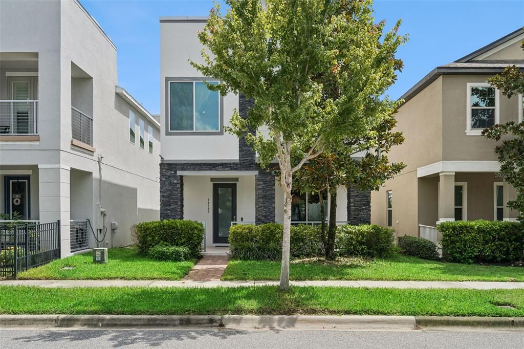 For Sale: $515,000 (3 beds, 2 baths, 2082 Square Feet)