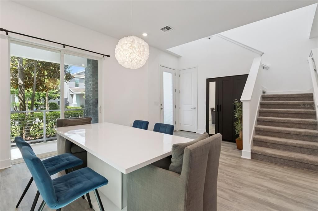 For Sale: $515,000 (3 beds, 2 baths, 2082 Square Feet)