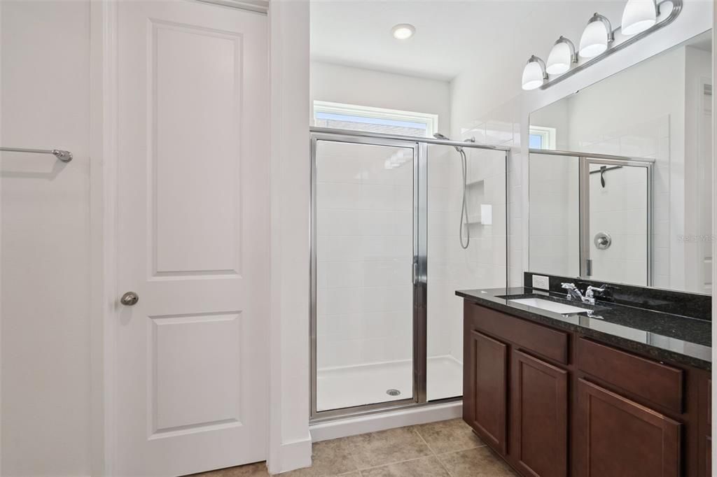 For Sale: $515,000 (3 beds, 2 baths, 2082 Square Feet)