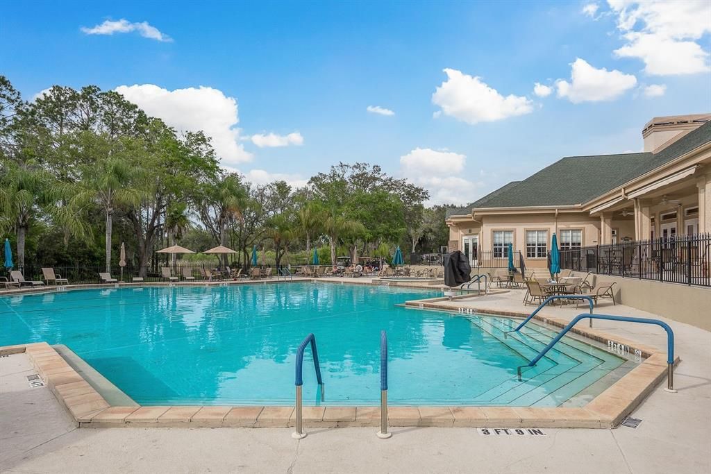 For Sale: $349,000 (2 beds, 2 baths, 1824 Square Feet)
