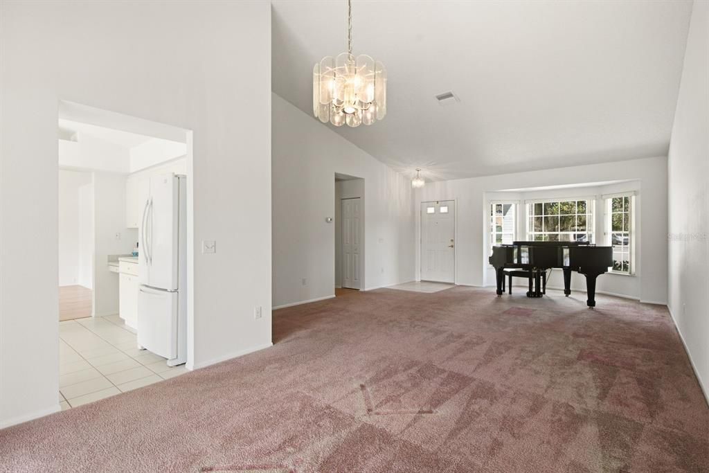 For Sale: $349,000 (2 beds, 2 baths, 1824 Square Feet)