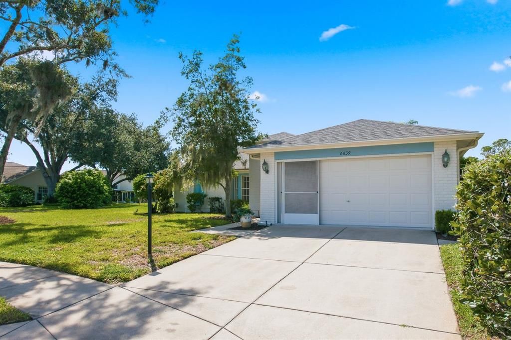 For Sale: $349,000 (2 beds, 2 baths, 1824 Square Feet)
