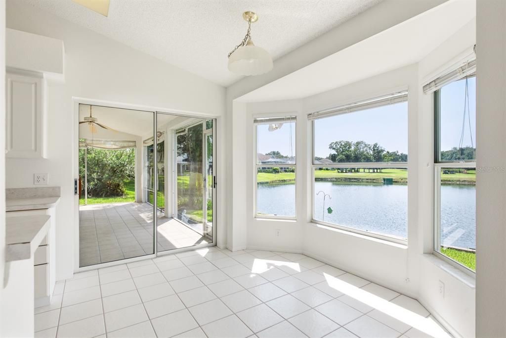 For Sale: $349,000 (2 beds, 2 baths, 1824 Square Feet)