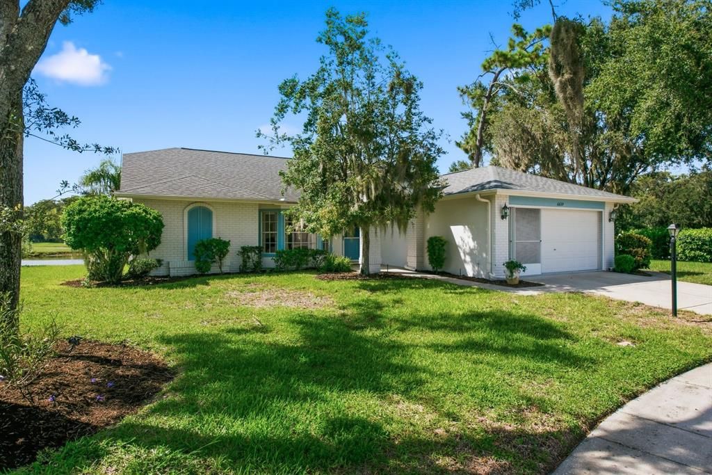 For Sale: $349,000 (2 beds, 2 baths, 1824 Square Feet)