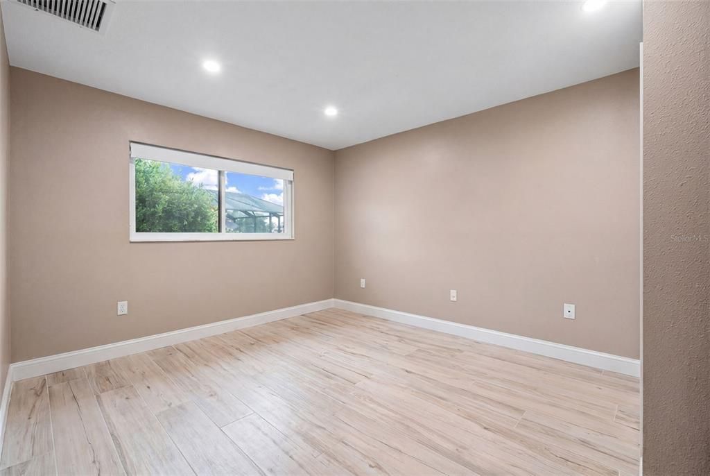 En Venta: $890,000 (3 camas, 2 baños, 2758 Pies cuadrados)