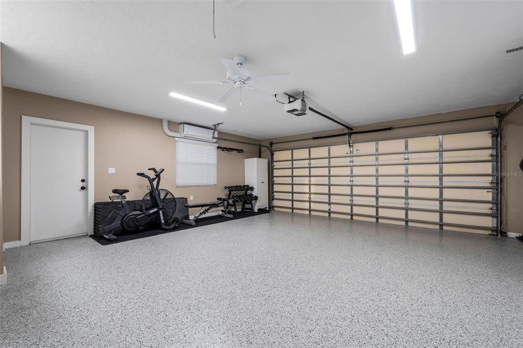En Venta: $890,000 (3 camas, 2 baños, 2758 Pies cuadrados)