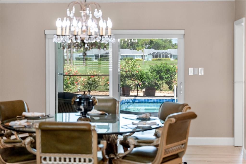 En Venta: $890,000 (3 camas, 2 baños, 2758 Pies cuadrados)