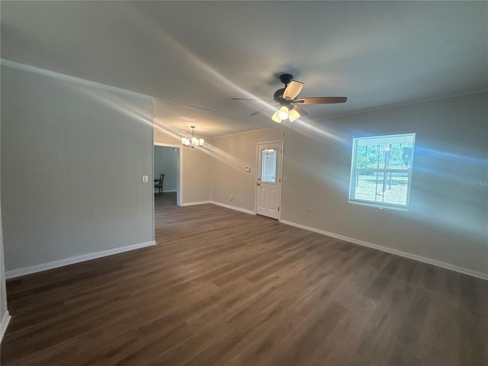 En Renta: $1,495 (3 camas, 1 baños, 1285 Pies cuadrados)