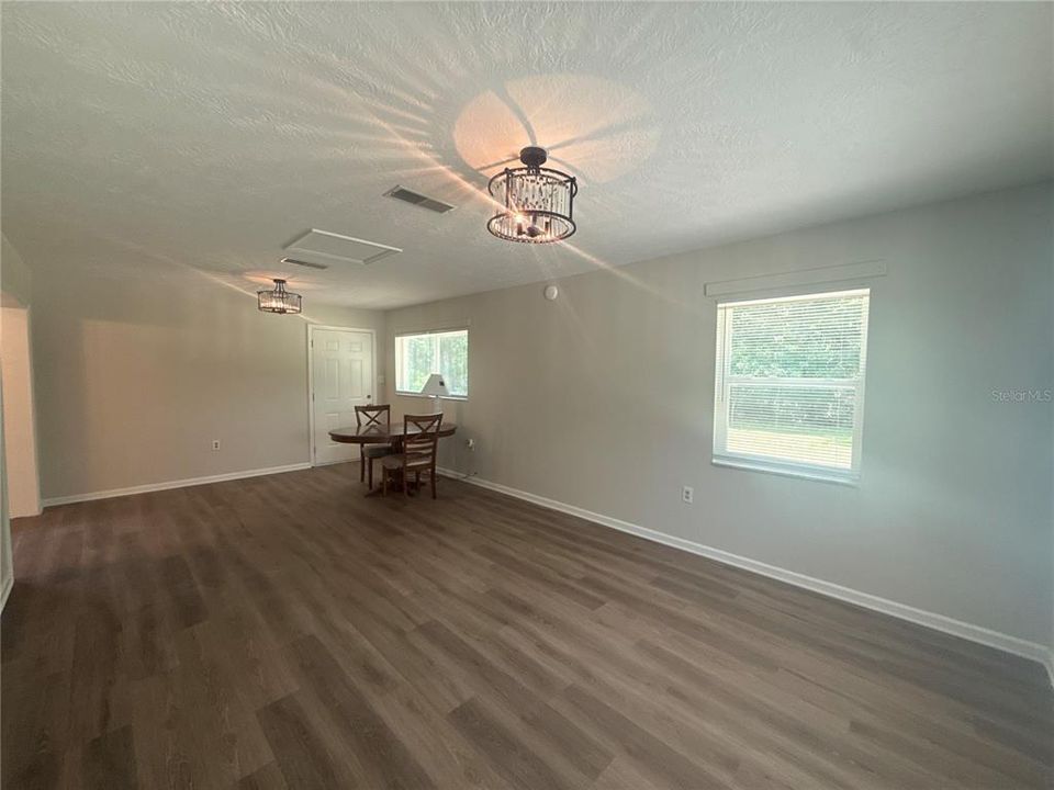 En Renta: $1,495 (3 camas, 1 baños, 1285 Pies cuadrados)