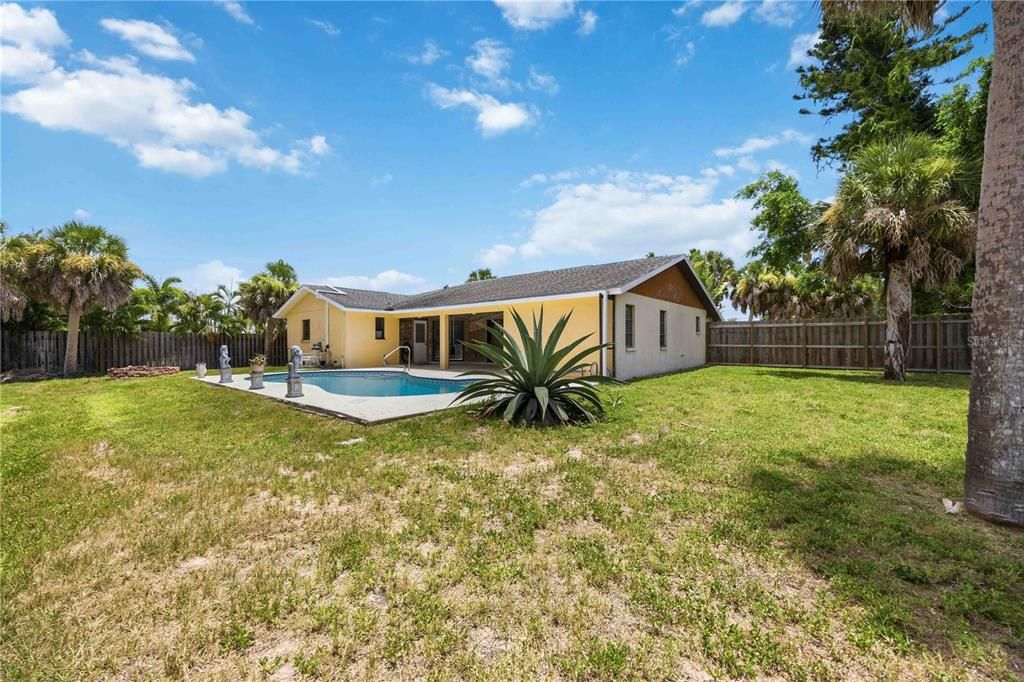 En Venta: $550,000 (3 camas, 2 baños, 1549 Pies cuadrados)