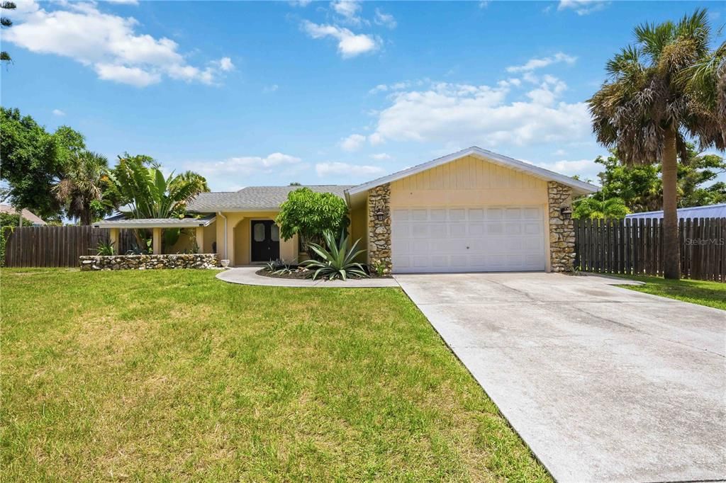 En Venta: $550,000 (3 camas, 2 baños, 1549 Pies cuadrados)