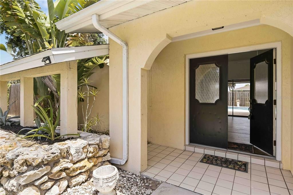 En Venta: $550,000 (3 camas, 2 baños, 1549 Pies cuadrados)
