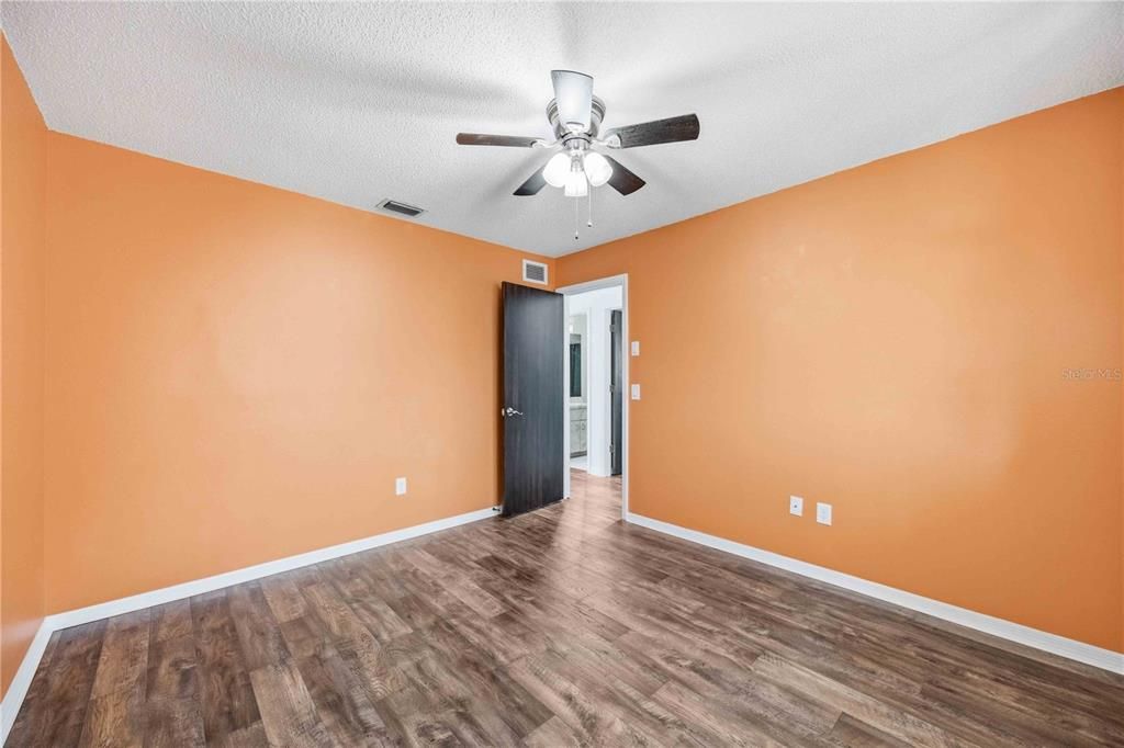 En Venta: $550,000 (3 camas, 2 baños, 1549 Pies cuadrados)