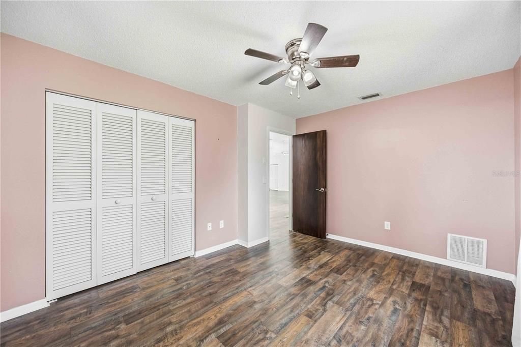 En Venta: $550,000 (3 camas, 2 baños, 1549 Pies cuadrados)