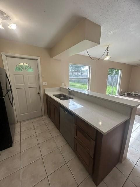 En Renta: $1,995 (3 camas, 1 baños, 1087 Pies cuadrados)