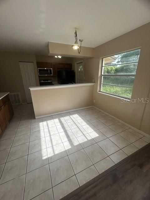 En Renta: $1,995 (3 camas, 1 baños, 1087 Pies cuadrados)